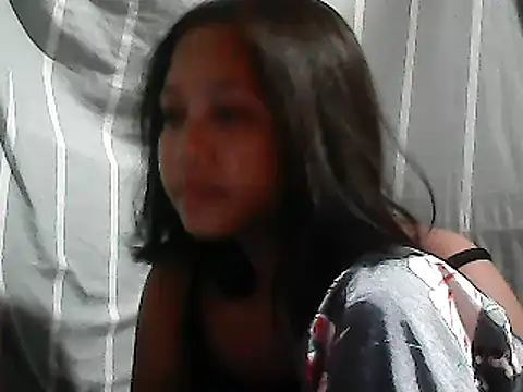 Yours AsianPinayGirl18 online show from 06/21/26, 09:56