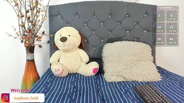 madiison hot online show from 06/16/26, 03:47