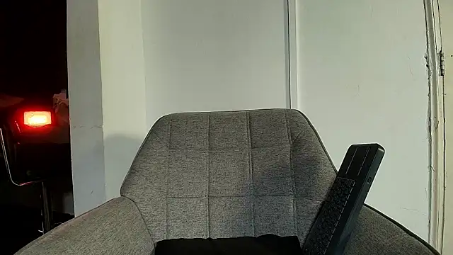 Divine      online show from 07/08/26, 07:29