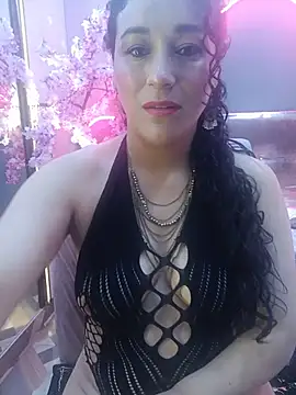 Elizabeth bennett online show from 07/21/26, 05:37