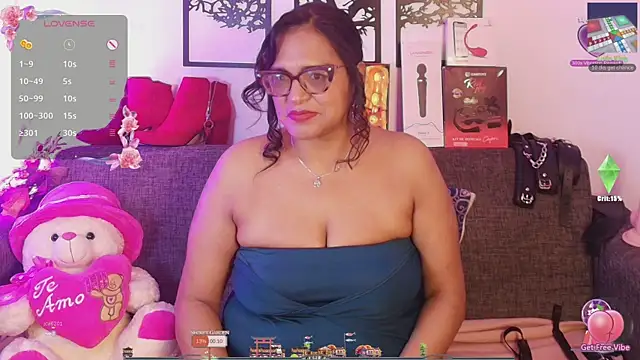 Angelabrowm online show from 05/25/26, 01:44