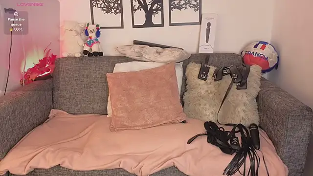 Angelabrowm online show from 06/25/26, 03:28