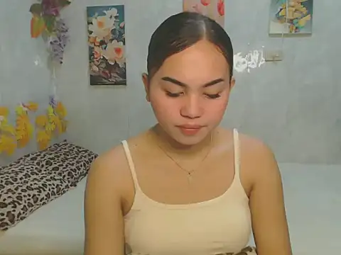 Snapshot of ur_asiankat chatting on 06/03/26, 06:46 ur asiankat online show from 06/03/26, 06:46