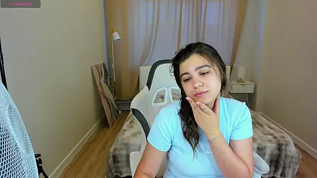 Trisha Moore online show from 07/02/26, 01:16