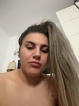 Snapshot of SensualQueenX chatting on 05/04/26, 10:06 SensualQueenX online show from 05/04/26, 10:06