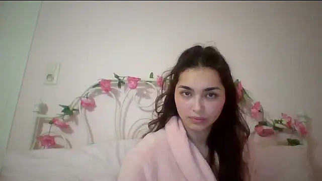 Snapshot of yourbella37 chatting on 05/06/26, 07:41 yourbella37 online show from 05/06/26, 07:41