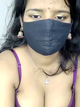 Snapshot of Axy1_1 chatting on 05/20/26, 04:46 Axy1 1 online show from 05/20/26, 04:46