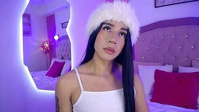 Snapshot of Khloe_Dangel chatting on 05/19/26, 05:25 Khloe Dangel online show from 05/19/26, 05:25