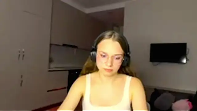 AmyYammy online show from 06/08/26, 06:08