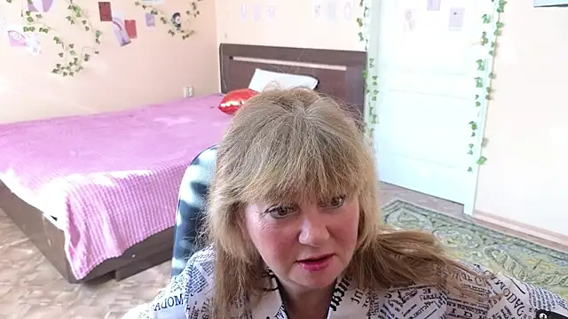Snapshot of Melania_Cook chatting on 06/06/26, 04:28 Melania Cook online show from 06/06/26, 04:28