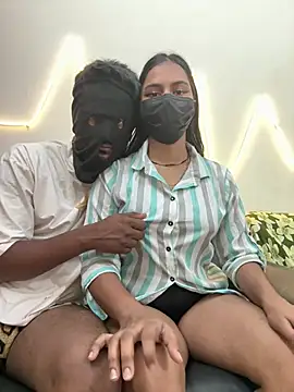 MUSKANHOTCOUPLE online show from 05/11/26, 07:47