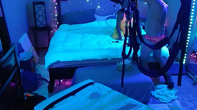 luv2cum2gether25 online show from 07/06/26, 02:30