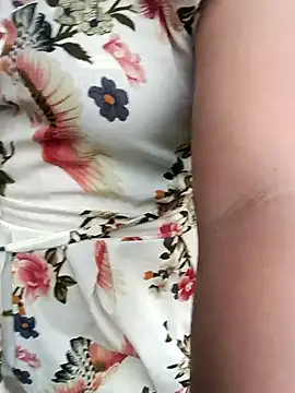 Lily Henry online show from 07/08/26, 11:15