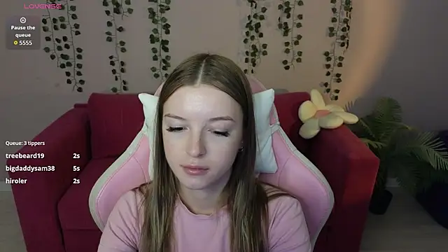 Eva Th0mpson online show from 07/07/26, 06:47