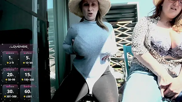 Snapshot of BrinaLovee chatting on 05/16/26, 06:43 BrinaLovee online show from 05/16/26, 06:43