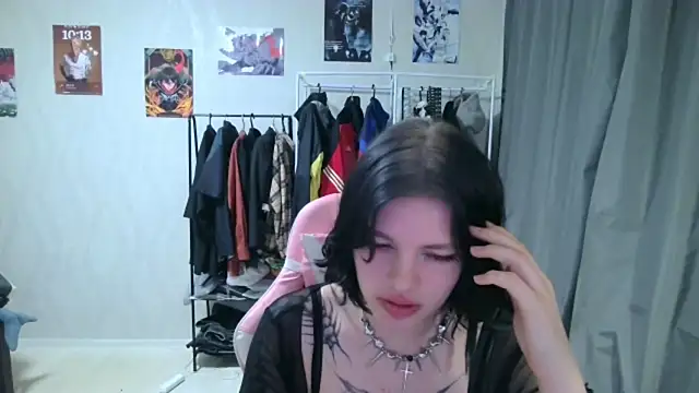 VeIvetLure online show from 05/25/26, 06:14