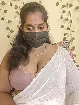 Snapshot of Sravani_cutee_ chatting on 06/05/26, 05:40 Sravani cutee online show from 06/05/26, 05:40