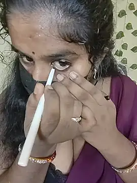Snapshot of Sravani_cutee_ chatting on 06/07/26, 10:19 Sravani cutee online show from 06/07/26, 10:19