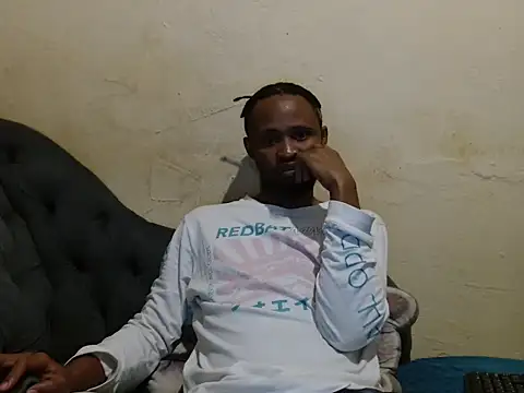 Snapshot of xxTroyX chatting on 05/28/26, 07:44 xxTroyX online show from 05/28/26, 07:44