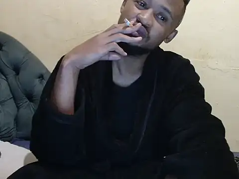 Snapshot of xxTroyX chatting on 06/11/26, 08:29 xxTroyX online show from 06/11/26, 08:29
