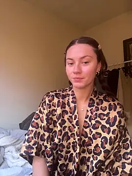 Snapshot of daisycollins chatting on 05/09/26, 03:45 daisycollins online show from 05/09/26, 03:45