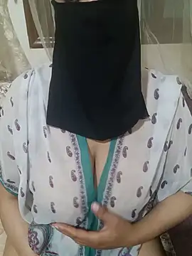 spicydalou3a online show from 06/04/26, 11:44