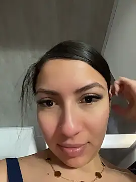 Julieth ec online show from 07/03/26, 12:22