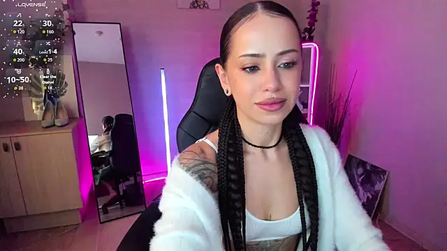 Monica brilliant online show from 05/22/26, 08:21