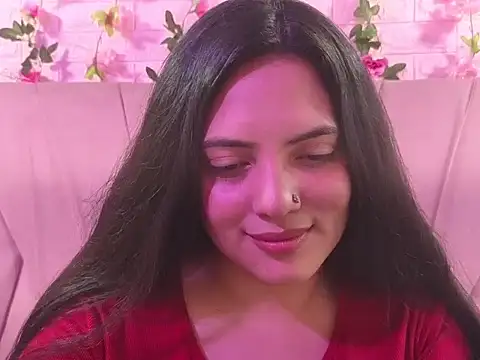 Snapshot of Isabella_Mora_ chatting on 05/21/26, 03:13 Isabella Mora online show from 05/21/26, 03:13