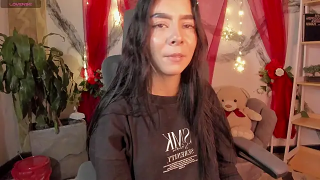 Snapshot of MelCherry chatting on 05/18/26, 11:54 MelCherry online show from 05/18/26, 11:54