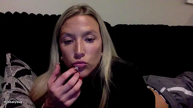 Snapshot of Misss_alyssaaa chatting on 06/04/26, 03:12 Misss alyssaaa online show from 06/04/26, 03:12