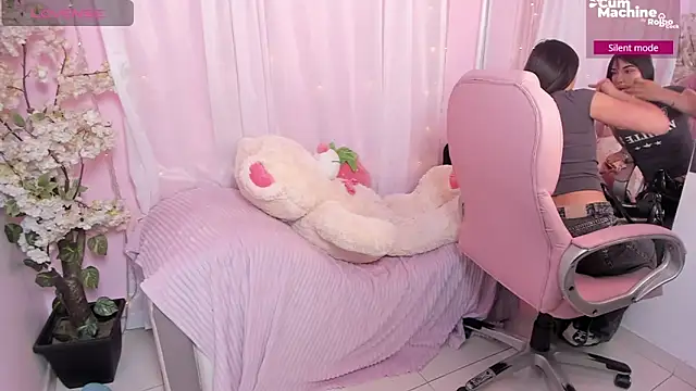 ShanelleDupont  online show from 07/09/26, 07:51