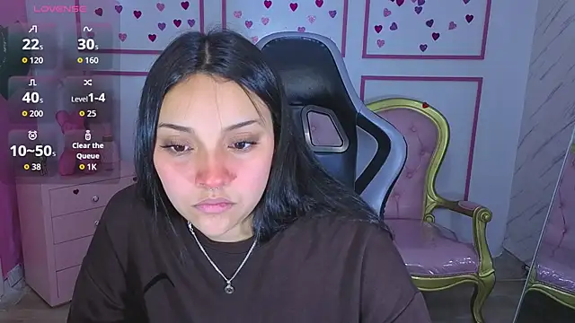 Snapshot of lia_harper_t chatting on 06/05/26, 02:40 lia harper t online show from 06/05/26, 02:40