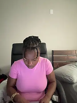 Snapshot of princesselizabeth chatting on 06/03/26, 01:57 princesselizabeth online show from 06/03/26, 01:57