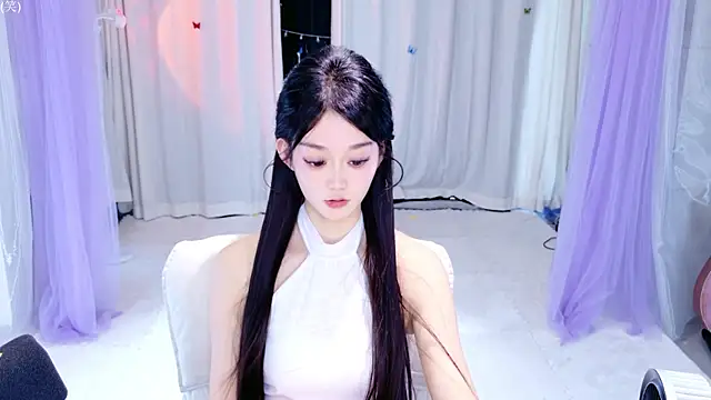 Snapshot of Wa-Nini chatting on 05/19/26, 11:05 Wa-Nini online show from 05/19/26, 11:05