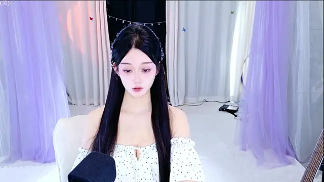 Snapshot of Wa-Nini chatting on 05/29/26, 07:39 Wa-Nini online show from 05/29/26, 07:39