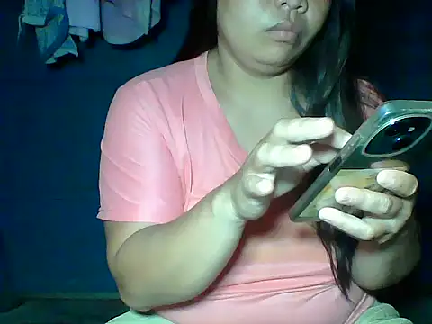 Snapshot of MommyKaye30 chatting on 06/03/26, 08:03 MommyKaye30 online show from 06/03/26, 08:03