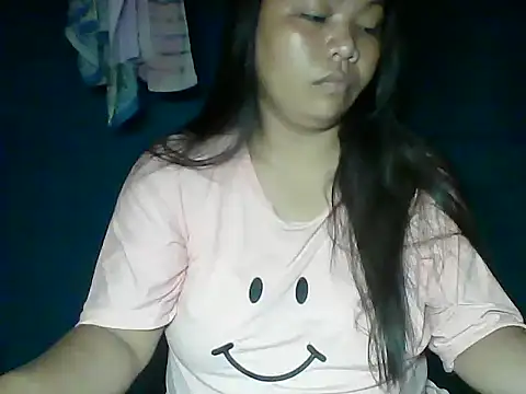 Snapshot of MommyKaye30 chatting on 06/08/26, 05:35 MommyKaye30 online show from 06/08/26, 05:35