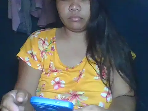 Snapshot of MommyKaye30 chatting on 06/12/26, 06:40 MommyKaye30 online show from 06/12/26, 06:40