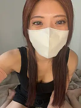 Snapshot of Erika__xx chatting on 06/19/26, 06:18 Erika xx online show from 06/19/26, 06:18