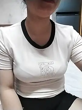 Girl lovebaby online show from 05/06/26, 01:03