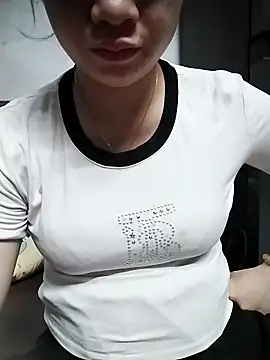 Girl lovebaby online show from 05/24/26, 02:00