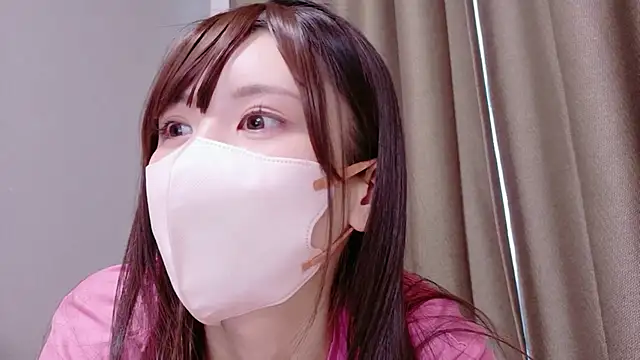 Snapshot of hina_mochi chatting on 05/17/26, 03:48 hina mochi online show from 05/17/26, 03:48
