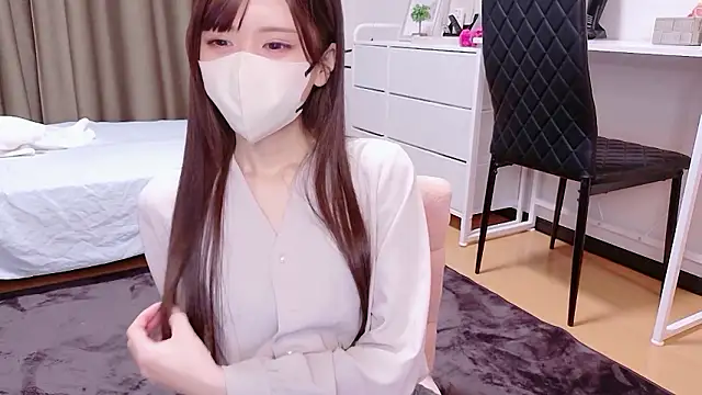 Snapshot of hina_mochi chatting on 05/23/26, 08:51 hina mochi online show from 05/23/26, 08:51