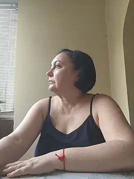 EmmaEmmy40 online show from 07/02/26, 04:02