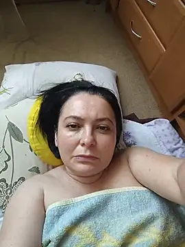 EmmaEmmy40 online show from 07/06/26, 02:14