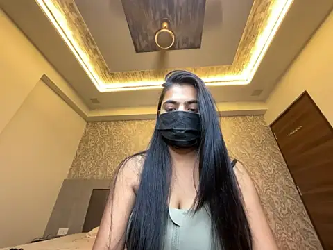 Miss Heer online show from 05/19/26, 07:09