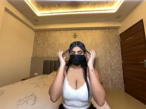 Miss Heer online show from 06/25/26, 12:09