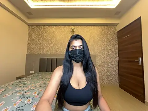 Miss Heer online show from 07/18/26, 12:48