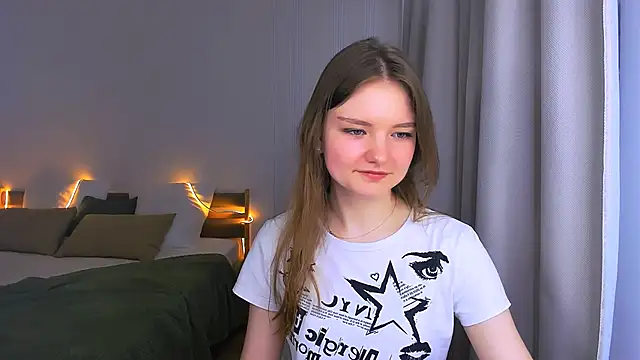LookEva online show from 06/01/26, 03:41